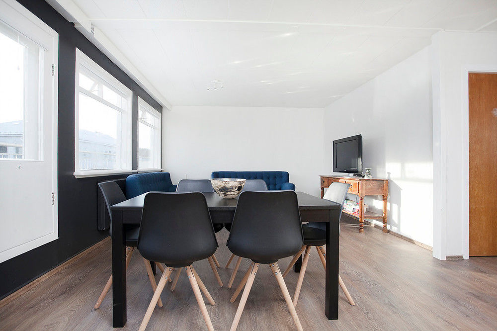 Apotek Guesthouse Akureyri Bagian luar foto