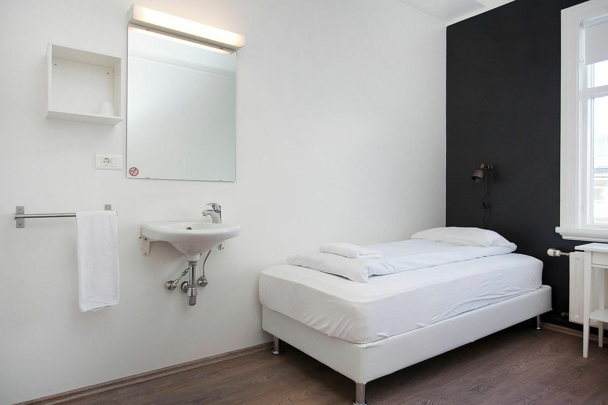 Apotek Guesthouse Akureyri Bagian luar foto
