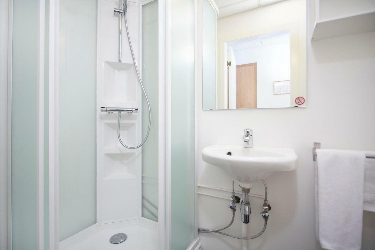 Apotek Guesthouse Akureyri Bagian luar foto
