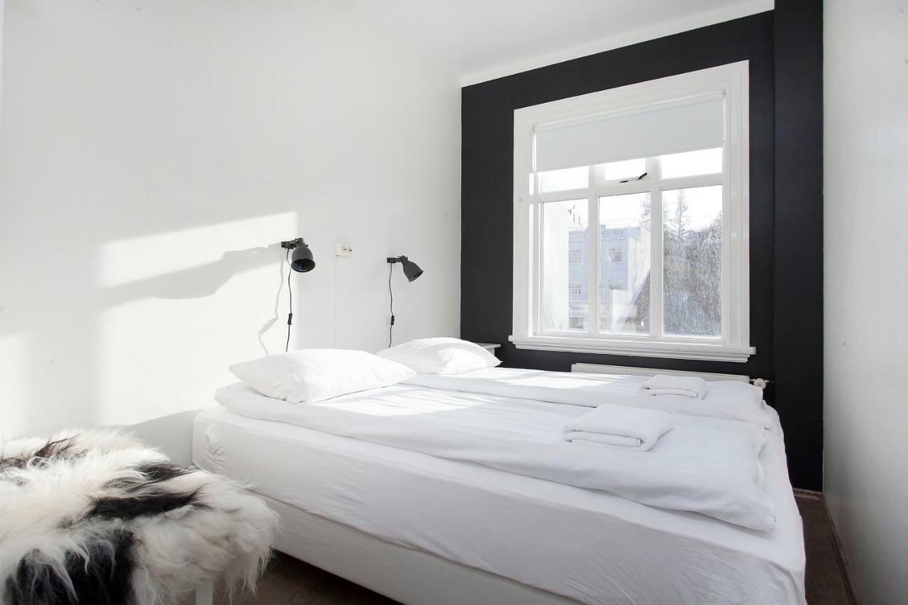 Apotek Guesthouse Akureyri Bagian luar foto